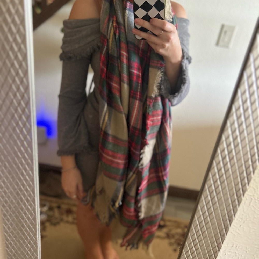 Plaid Multicolor Scarf - Picture 2 of 2